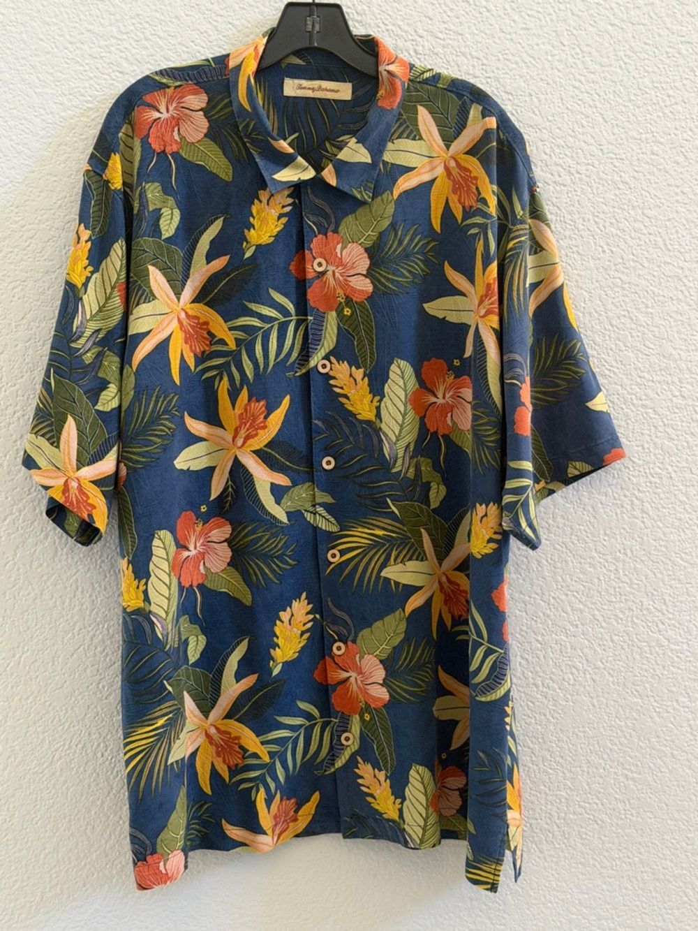 Tommy Bahama 100% Silk Multicolor Floral Hawaiian Shirt Short Sleeve Size XL - Picture 2 of 7